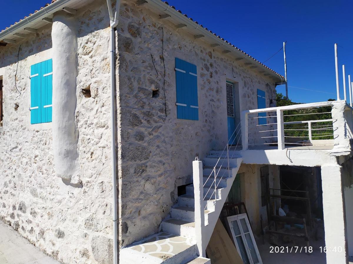 Stathis Guesthouse Fternon Eksteriør billede